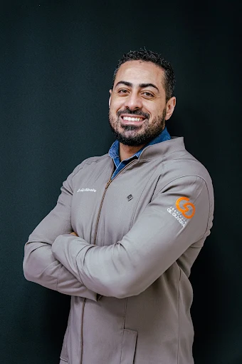 Dr. Gil Oliveira Dentista Santos
